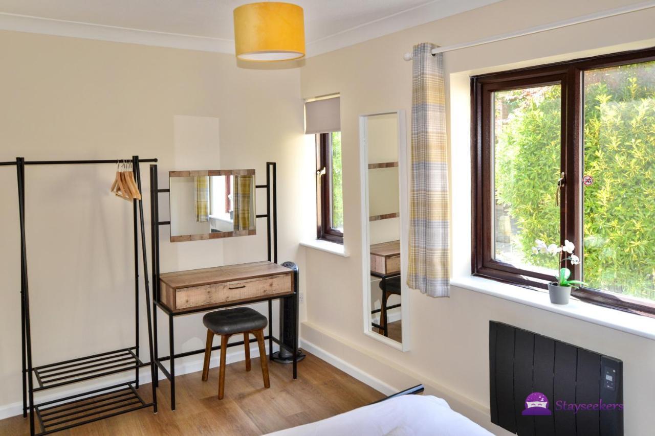 Station 1 Bed Apartment - Stayseekers Salisbury Kültér fotó